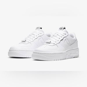 Women’s Air Force 1 white pixel